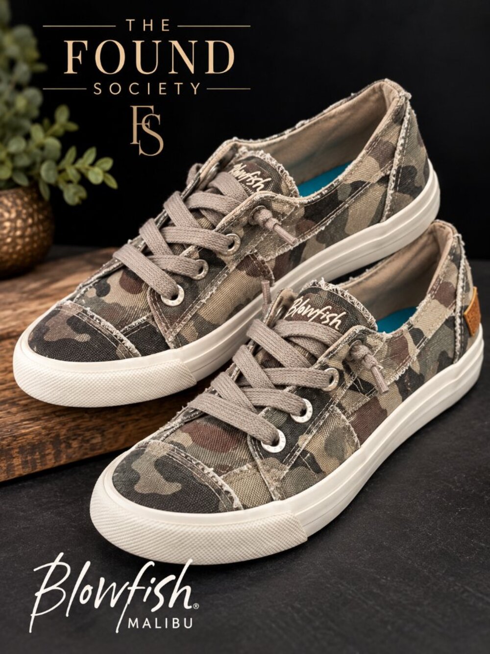 Blowfish Malibu Camo Distressed Canvas Sneakers Size 8.5